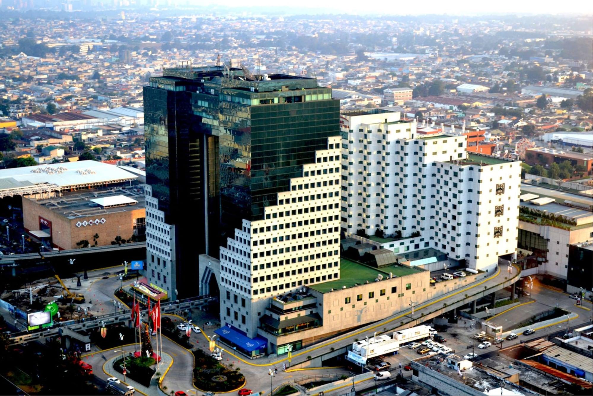 Tikal Futura & Convention Center Hotel 5*