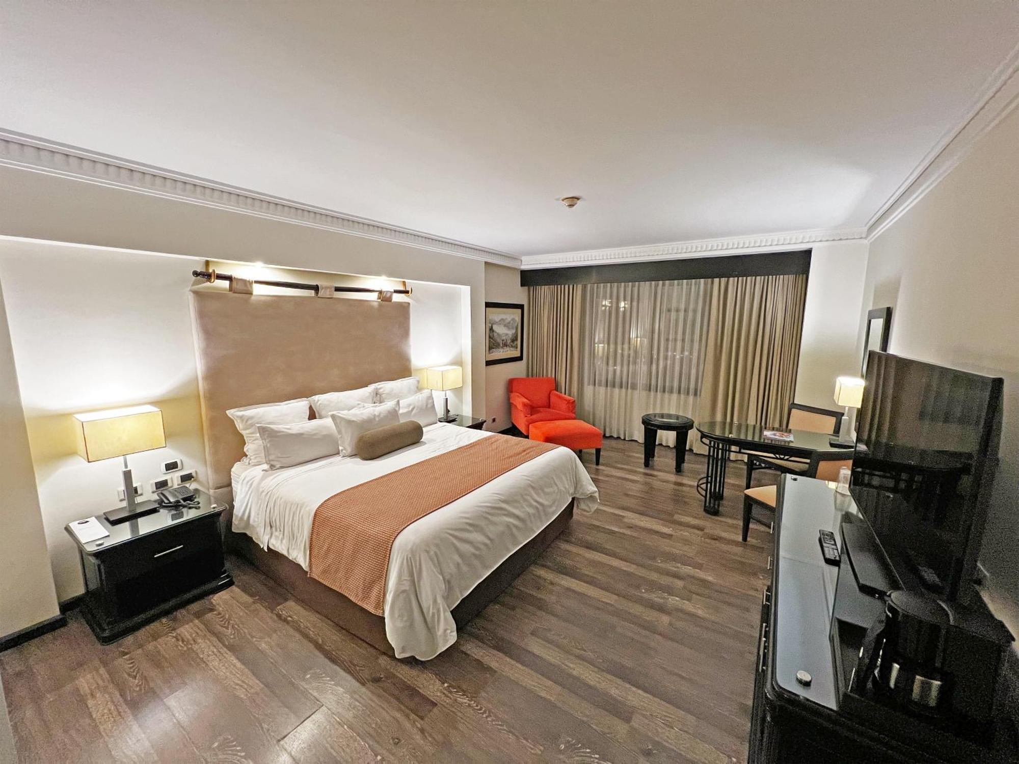 Tikal Futura & Convention Center 5* Ville de Guatemala