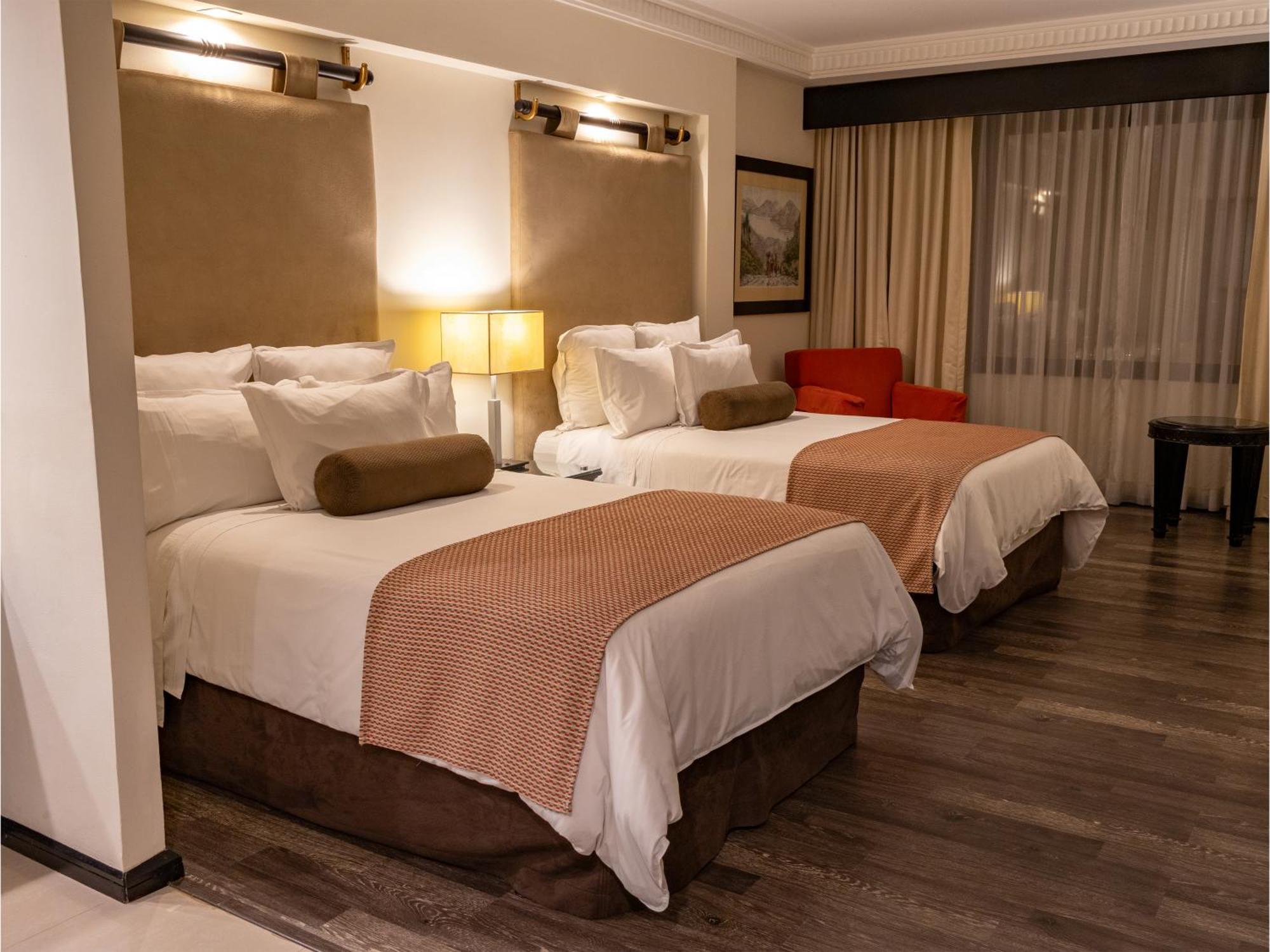 Tikal Futura & Convention Center Hotel